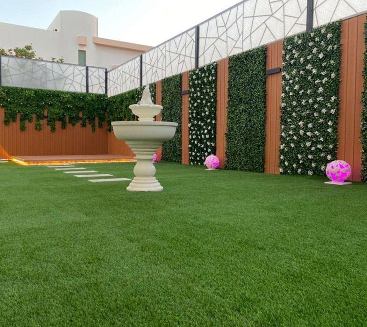 تركيب عشب جداري بالدمام