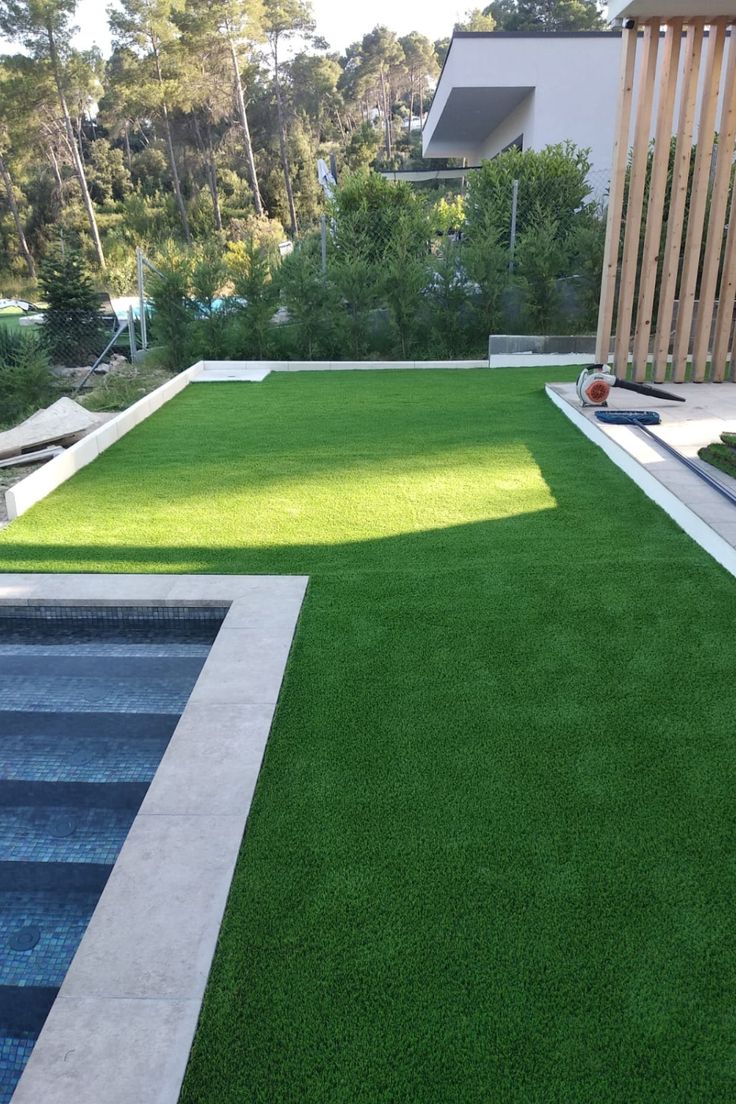 تركيب عشب طبيعي بالدمام