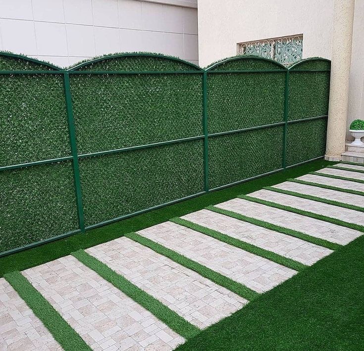 تركيب عشب جداري بالدمام