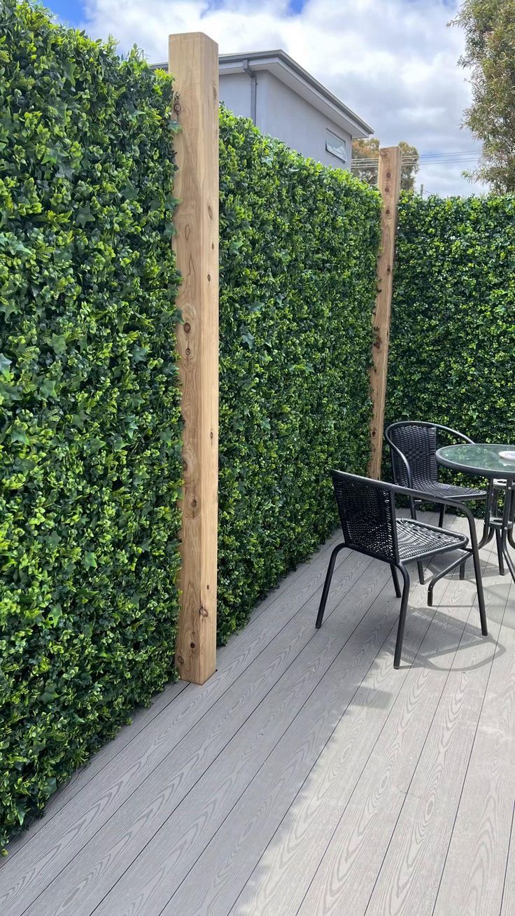 تركيب عشب جداري بالرياض